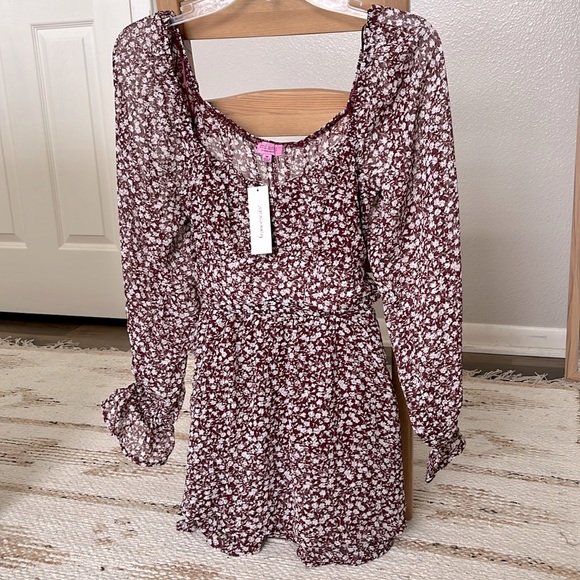 NWT Francesca’s Long-sleeve  Burgundy Floral Romper - Picture 2 of 5